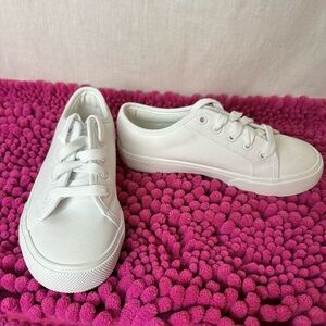 Woman’s  Wonder Nation Shoes